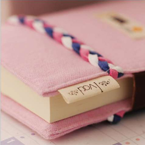 粉色笔记本